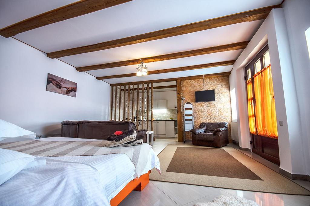 Neustadt Villa Cristian  Rum bild